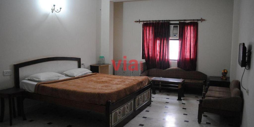 Hotel Dawat Palace Агра Экстерьер фото